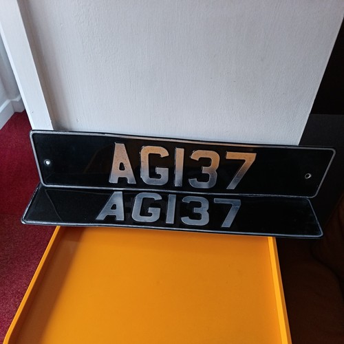 Old pressed aluminium - x,