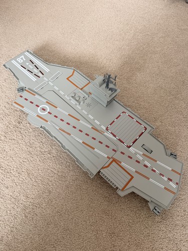 Large military aircraft - large,