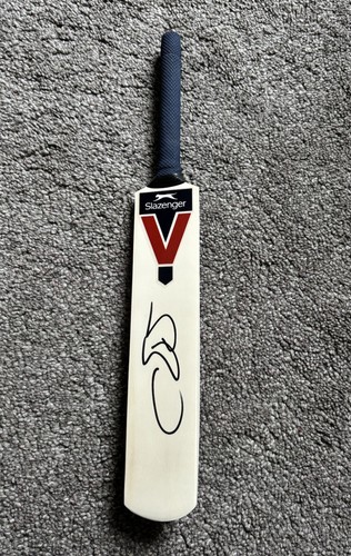 Stuart broad signed autograph - broad,