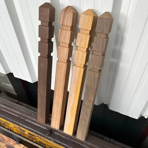Hardwood post totem - -,