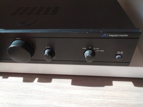 Cambridge audio amplifier - audio,