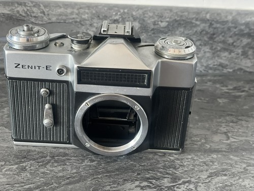 Zenit slr camera body - camera,