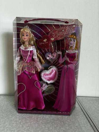 Disney store aurora sweet - disney,