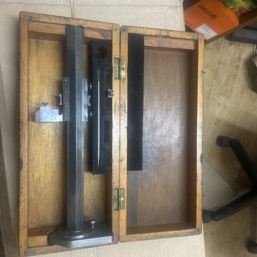 Chesterman height gauge - chesterman,
