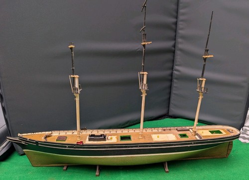 Revell model boat kit - kit,