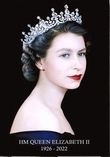 QUEEN ELIZABETH II STUNNING