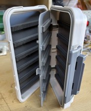 Swing Leaf Waterproof Fly Box