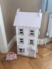 Le Toy Van Dolls House Furnished Good Used Condition with Furniture