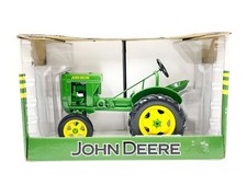 1/16 John Deere Unstyled Model