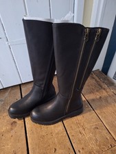 BRAND NEW BLOWFISH MALIBU