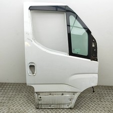 Iveco Daily Mk6 Flatbed Front