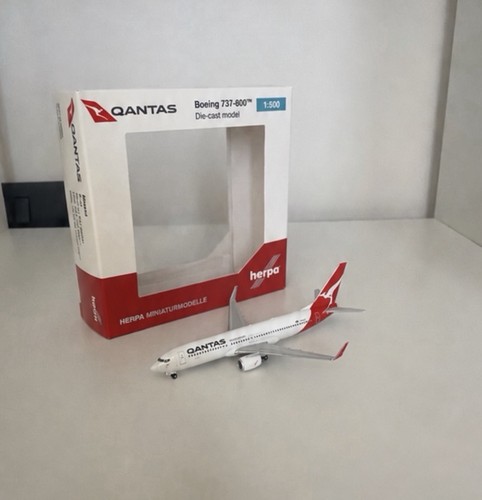 Qantas 737 800 500 - 737-800, herpa