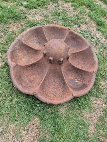 Antique cast iron pig - pig, feeder