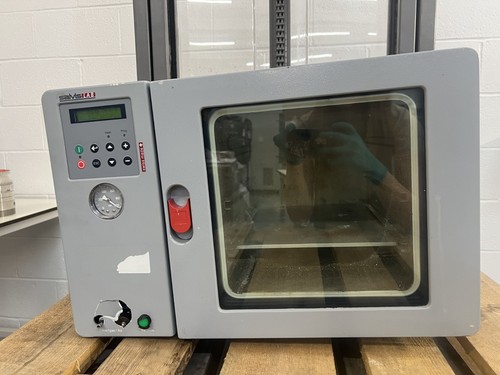 Salvis lab vacuum oven - lab,