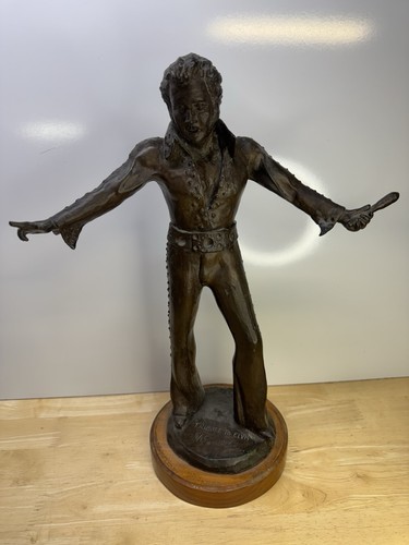 Elvis bronze statue sculpture - elvis,