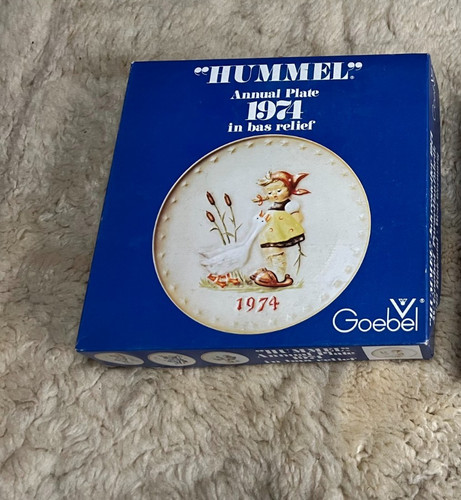 Hummel goebel annual plate - goebel,