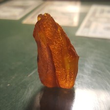 GENUINE BALTIC AMBER.  STONE.