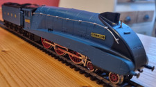 Trix Trains OO Gauge A4 Class Mallard 4-6-2 No. 4468 in LNER Blue runs well, vgc