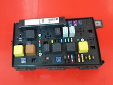 VAUXHALL ASTRA H ZAFIRA B FRONT BCM ELECTRIC UEC CONTROL FUSE BOX 13268303 LM