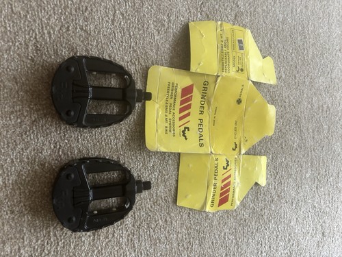 Nos grinder pedals - cw, old
