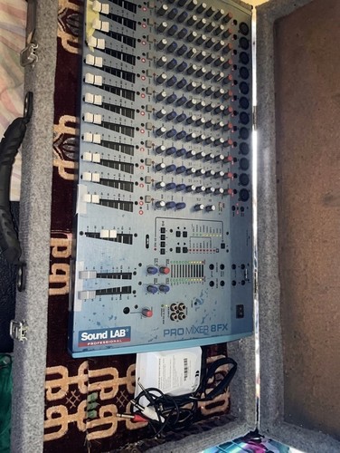 Mackie 1530 active with - mackie,