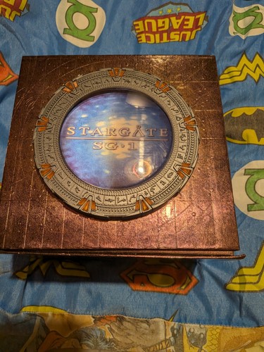 Dvd huge stargate sg1 - stargate,
