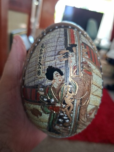 Satsuma ware egg shaped hand - satsuma,