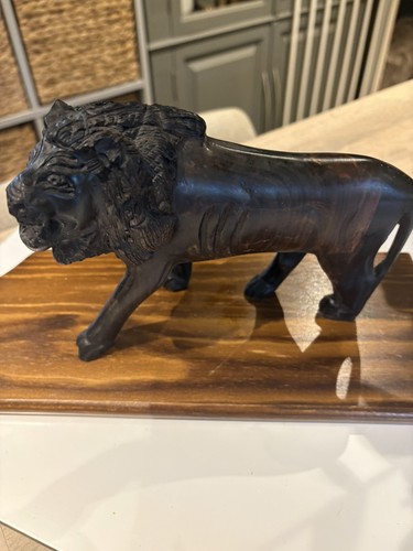 Vintage wooden lion - vintage, ornament