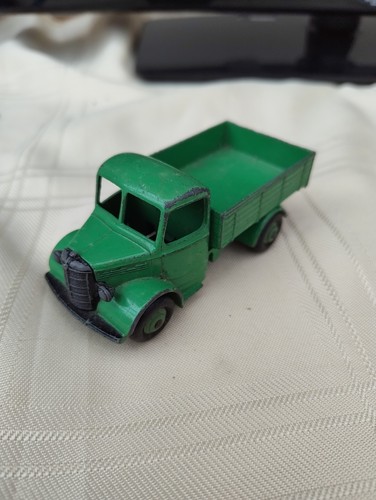 Dinky toys bedford truck - dinky,