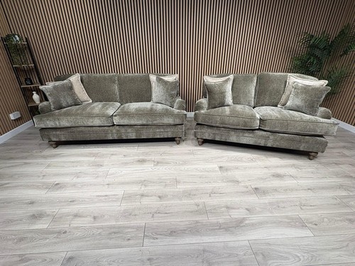 Laura ashley heritage style - laura,