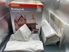 Hornby OO Gauge R8007 Booking