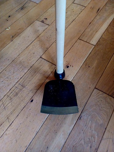 Long handle ridging hoe heavy - handle,