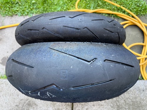 Pair motorcycle tyres - of,