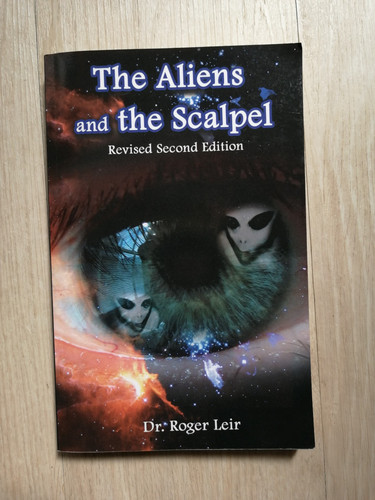 Book the aliens - book,