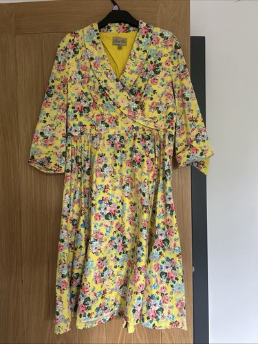 Beautiful yellow print lindy - beautiful,