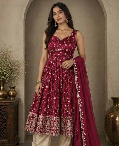 New women designer - women’s,