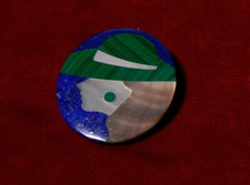 VINTAGE OVAL BROOCH LADY WITH GREEN HAT ABALONE INLAY PLUS OTHER MATERIALS