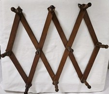 Accordion 10 Peg Wall Hanger