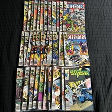 The Defenders Lot Of 33 Read