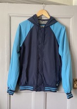 Large (40) Pull and Bear