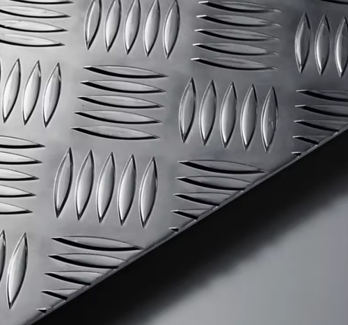 Aluminium chequer tread - chequer,