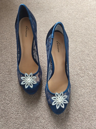 Navy blue floral platform