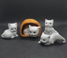 Vintage Ceramic Cat Family
