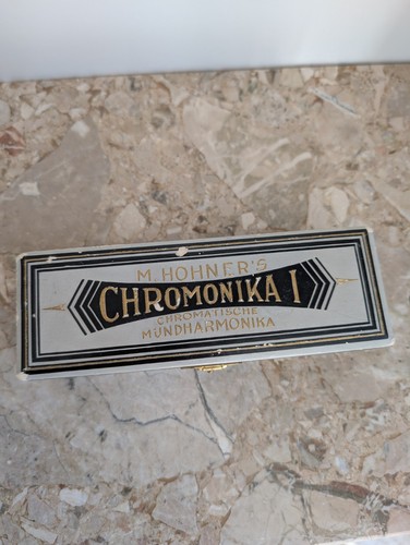 Chromatic harmonica chromonica - chromatic,