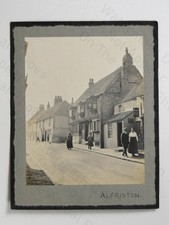 Alfriston Street Scene Star