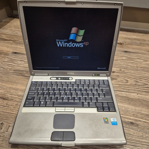 Dell latitude d600 laptop - latitude,