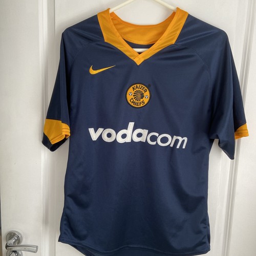 Kaizer chiefs 2002 away - chiefs,