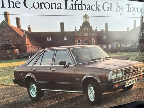 The toyota corona liftback - corona, gl