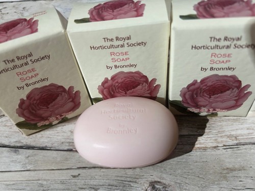 Bronnley 50g soaps rose - x,