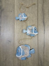 Wooden hanging ornament  - 3 blue fish joined on a string - Bathroom,  home